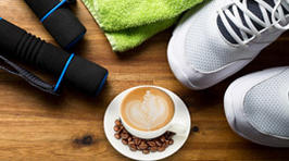 Káva a pohyb k sobě patří. 3 způsoby, jak pomáhá sportovcům.