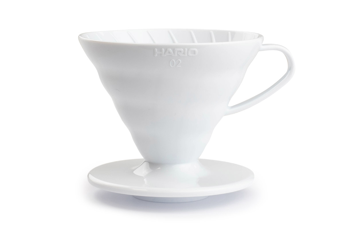 Hario Dripper V60-02 bílý plastový